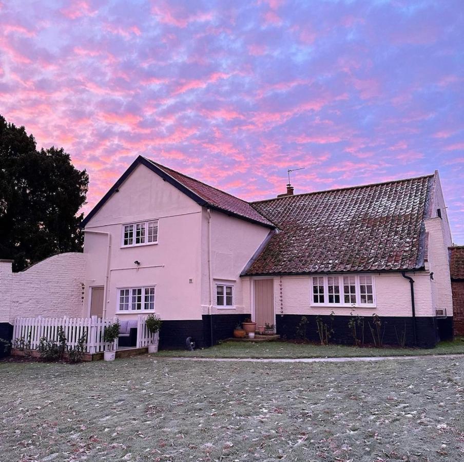 Bed and Breakfast Church Farm Thurlton Exteriér fotografie